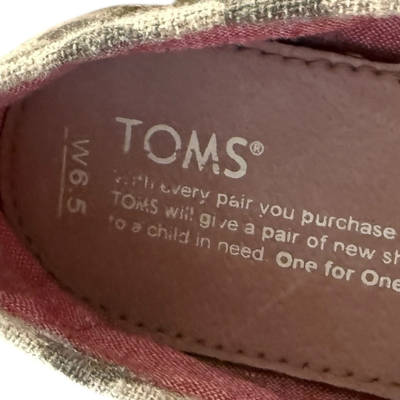 TOMS Women’s Size 6.5 Leopard Print Slip-On Canvas Shoes - Picture 5 of 6